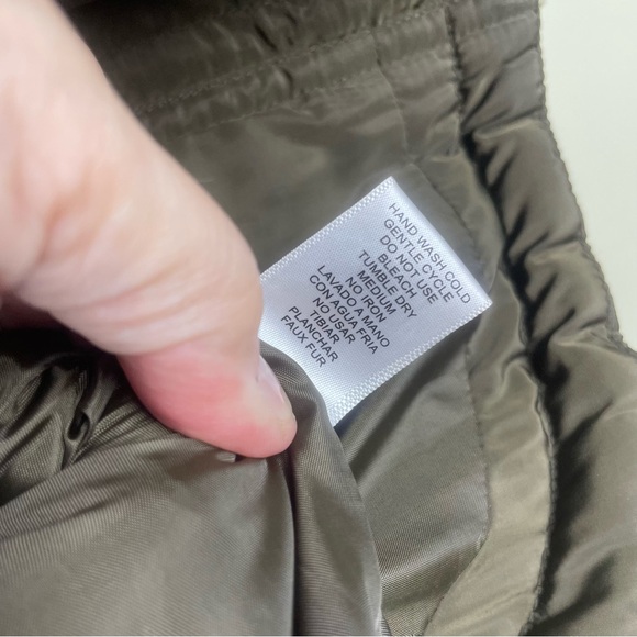 Love Tree Puffer Vest Gold Hardware Faux Fur Collar Size Medium - Picture 6 of 12